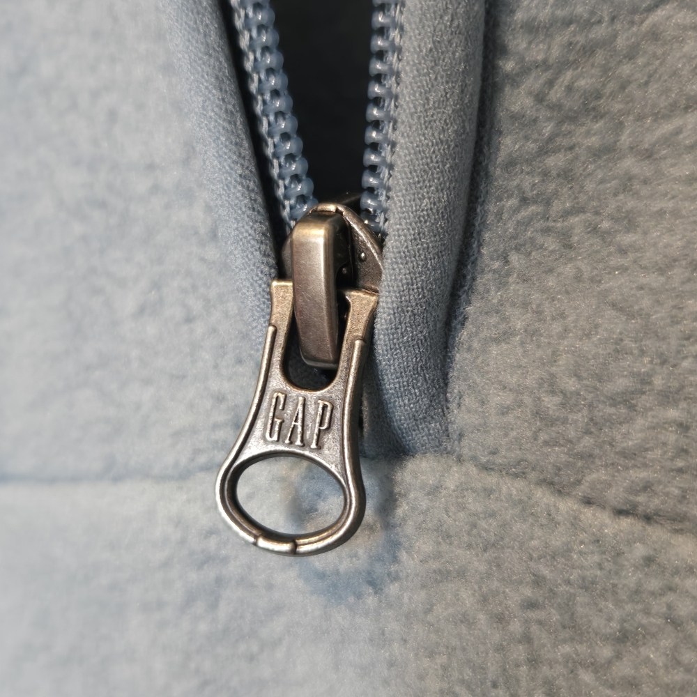 Zip Pullover - Picture 9 of 9
